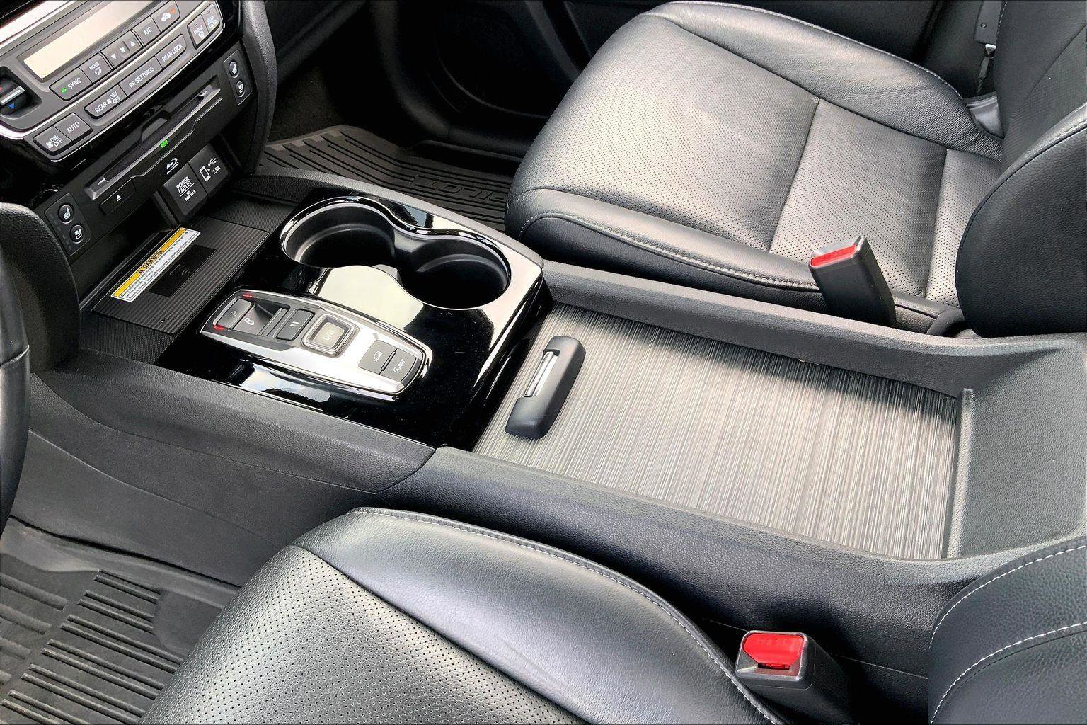 Used 2019 Honda Pilot Elite image 15