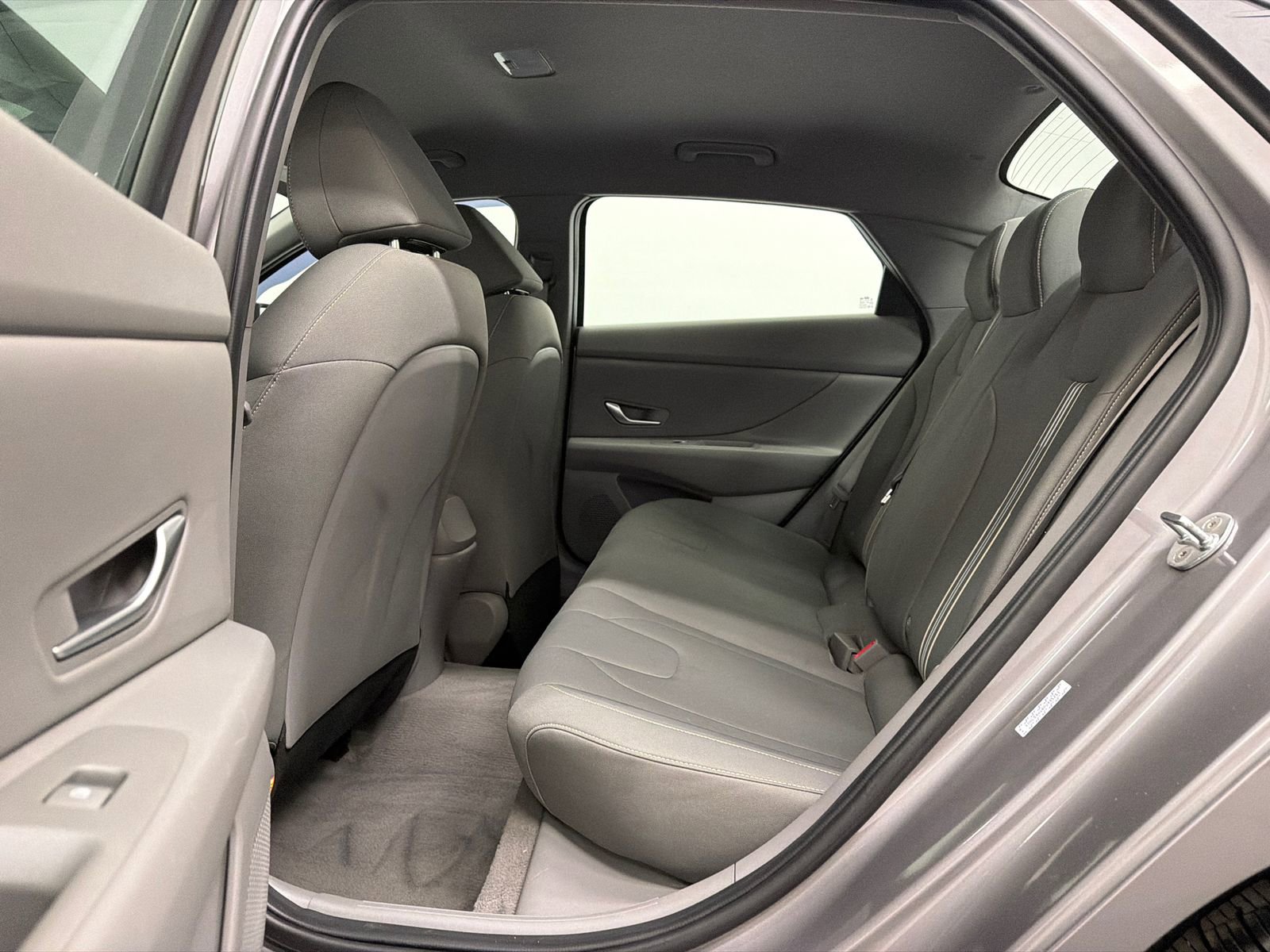 Used 2023 Hyundai Elantra SEL w/ Convenience Package FWD image 14