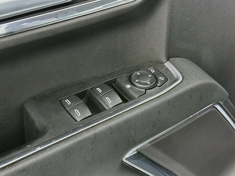 Used 2023 Chevrolet Silverado 1500 LT AWD/4WD image 19