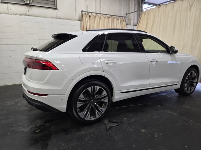 Used 2025 Audi Q8 Premium AWD/4WD image 7