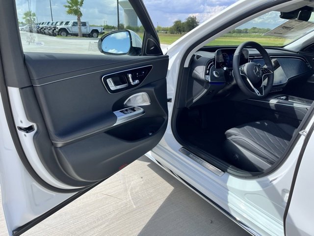 New 2026 Mercedes-Benz E 350 4MATIC Sedan image 14