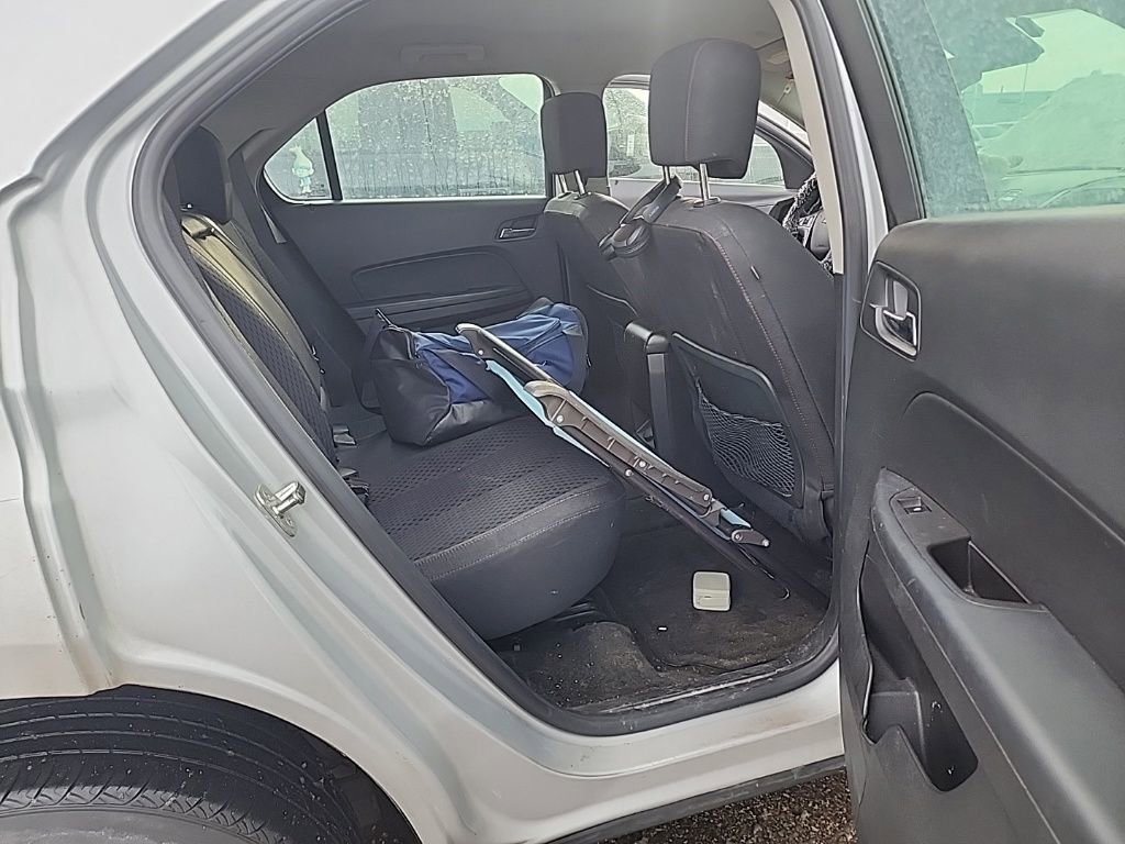 Used 2015 Chevrolet Equinox LS image 18