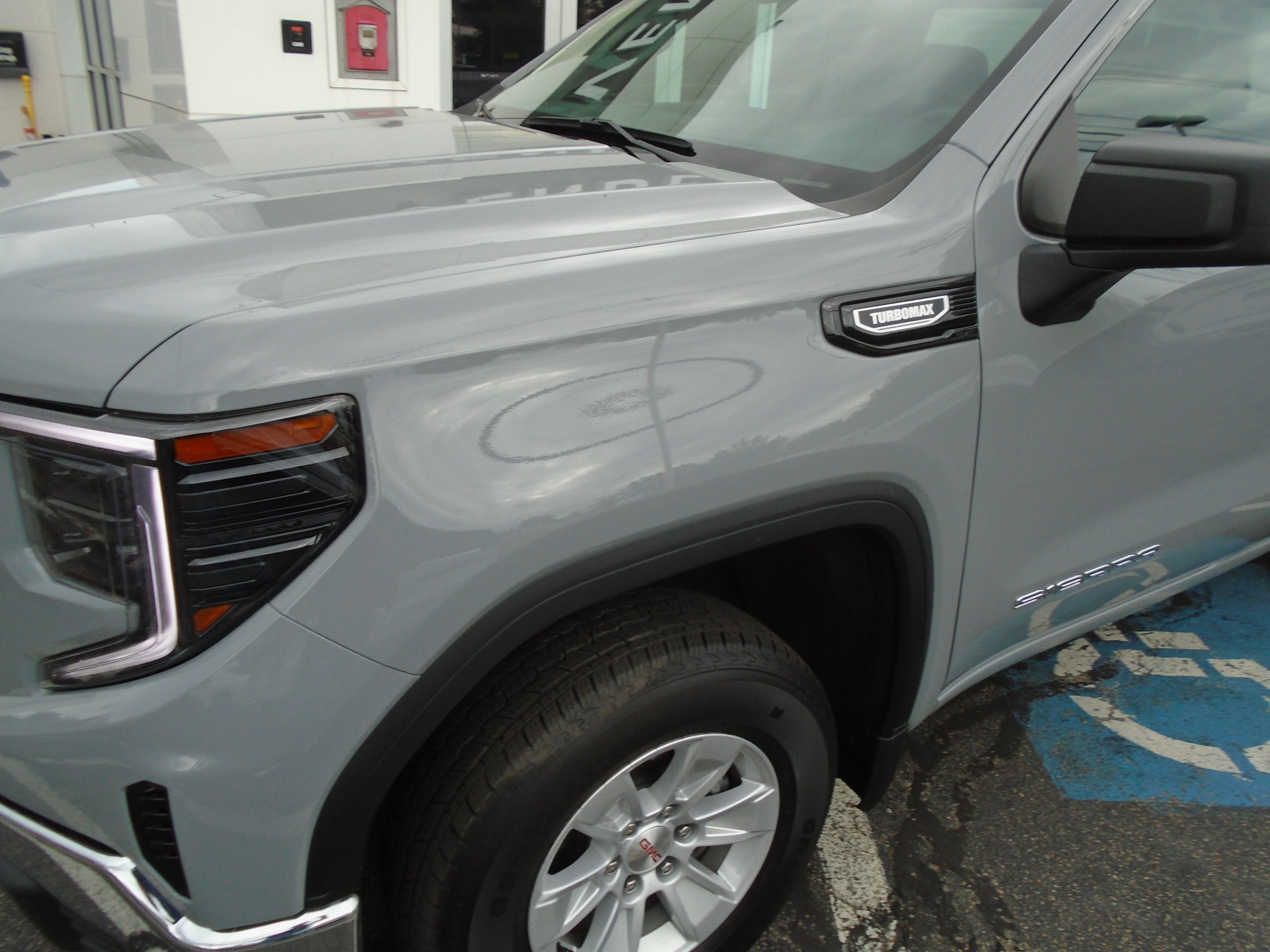 Certified 2025 GMC Sierra 1500 Pro w/ Pro Value Package AWD/4WD image 11