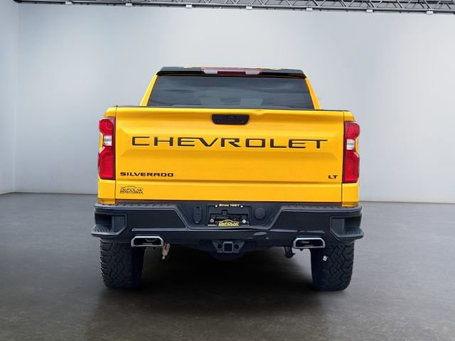 Used 2022 Chevrolet Silverado 1500 LT Trail Boss w/ LPO, Dark Essentials Package image 4