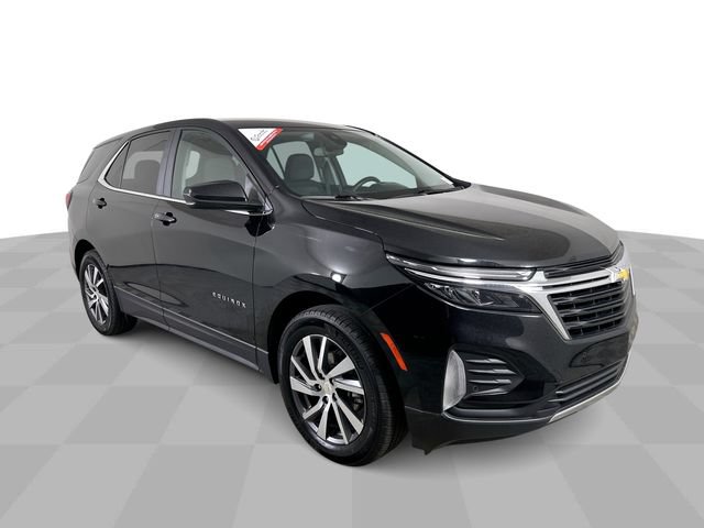 Used 2024 Chevrolet Equinox LT FWD image 2