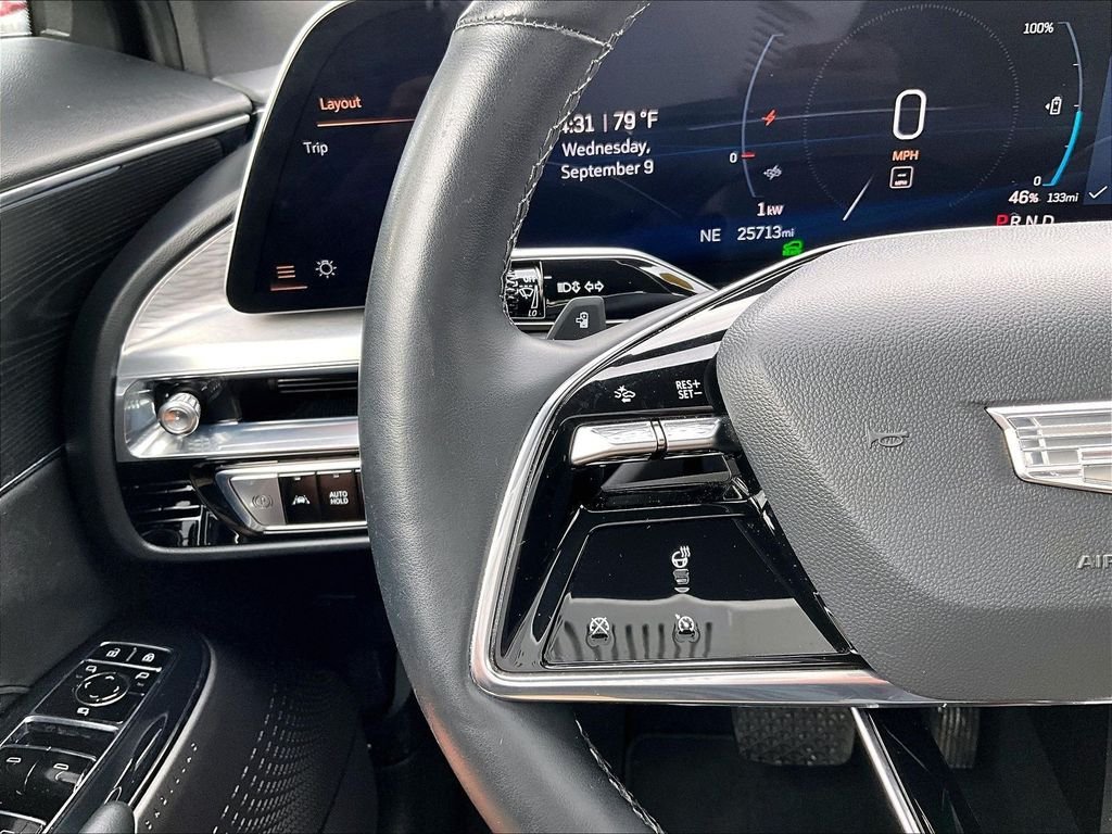 Used 2024 Cadillac Lyriq Luxury AWD/4WD image 23