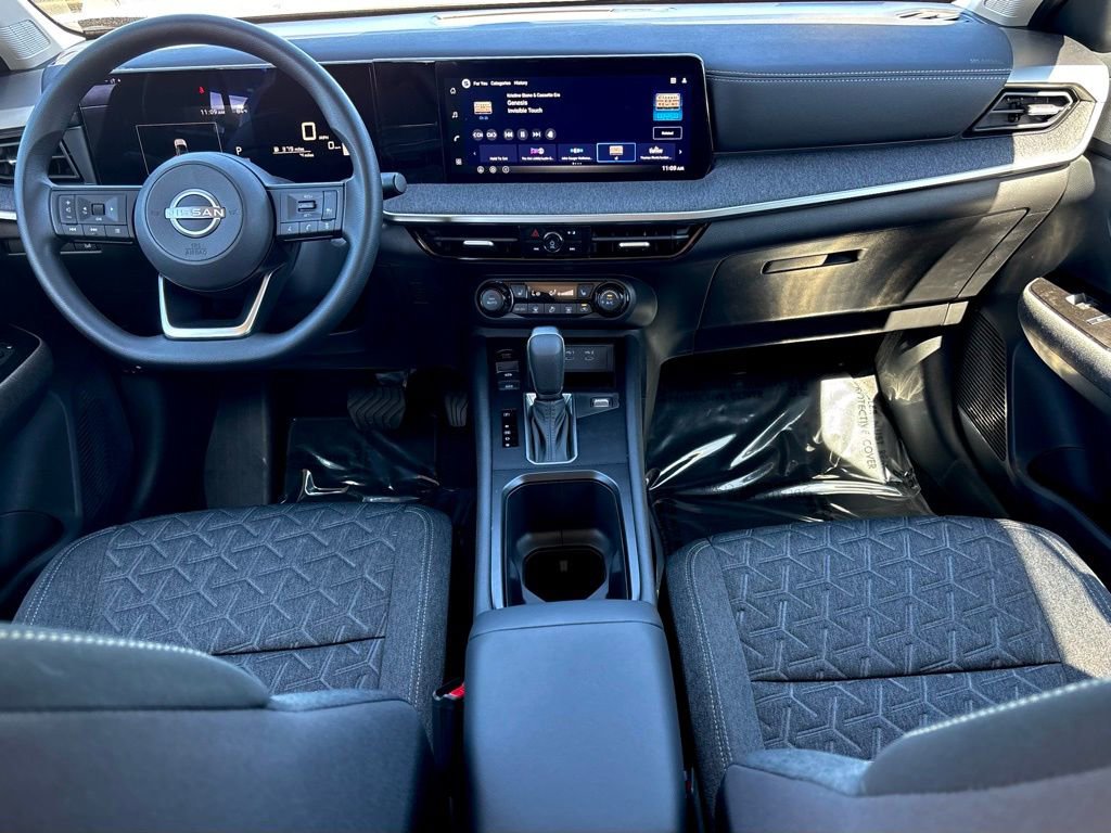 New 2026 Nissan Kicks SV FWD image 19