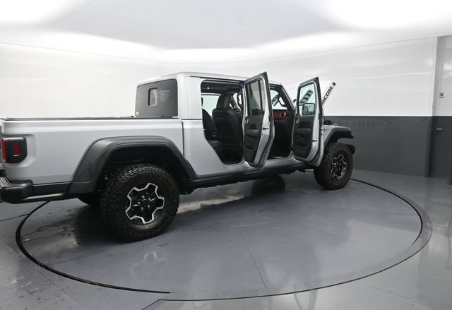 Used 2023 Jeep Gladiator Rubicon w/ Cold Weather Group AWD/4WD image 45