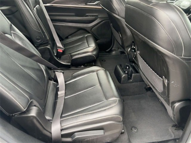 Used 2023 Jeep Grand Cherokee L Limited image 31