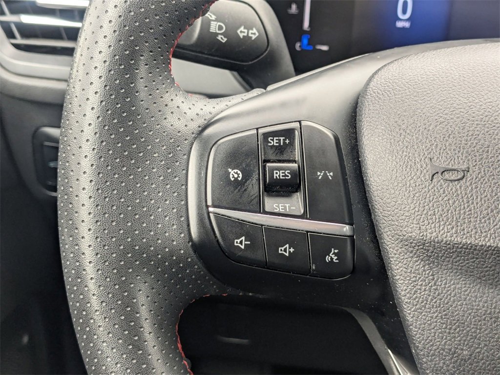 Used 2024 Ford Escape ST-Line image 16