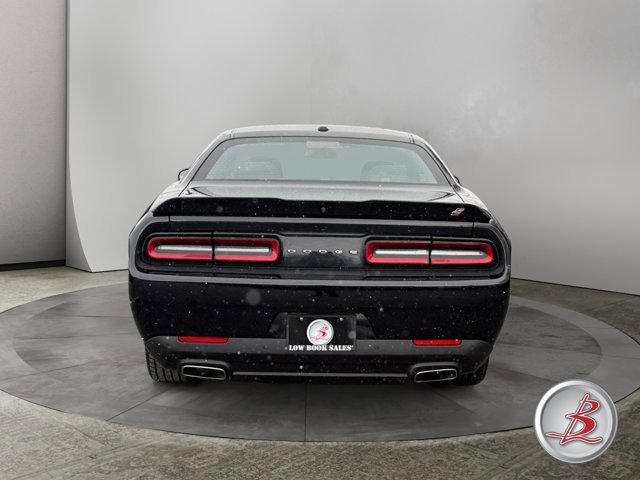 Used 2022 Dodge Challenger GT image 6