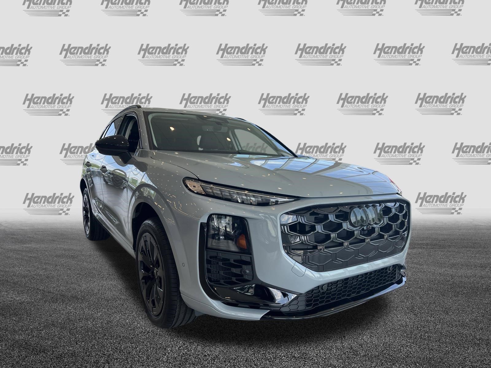 New 2026 Audi Q3 quattro 2.0T image 2