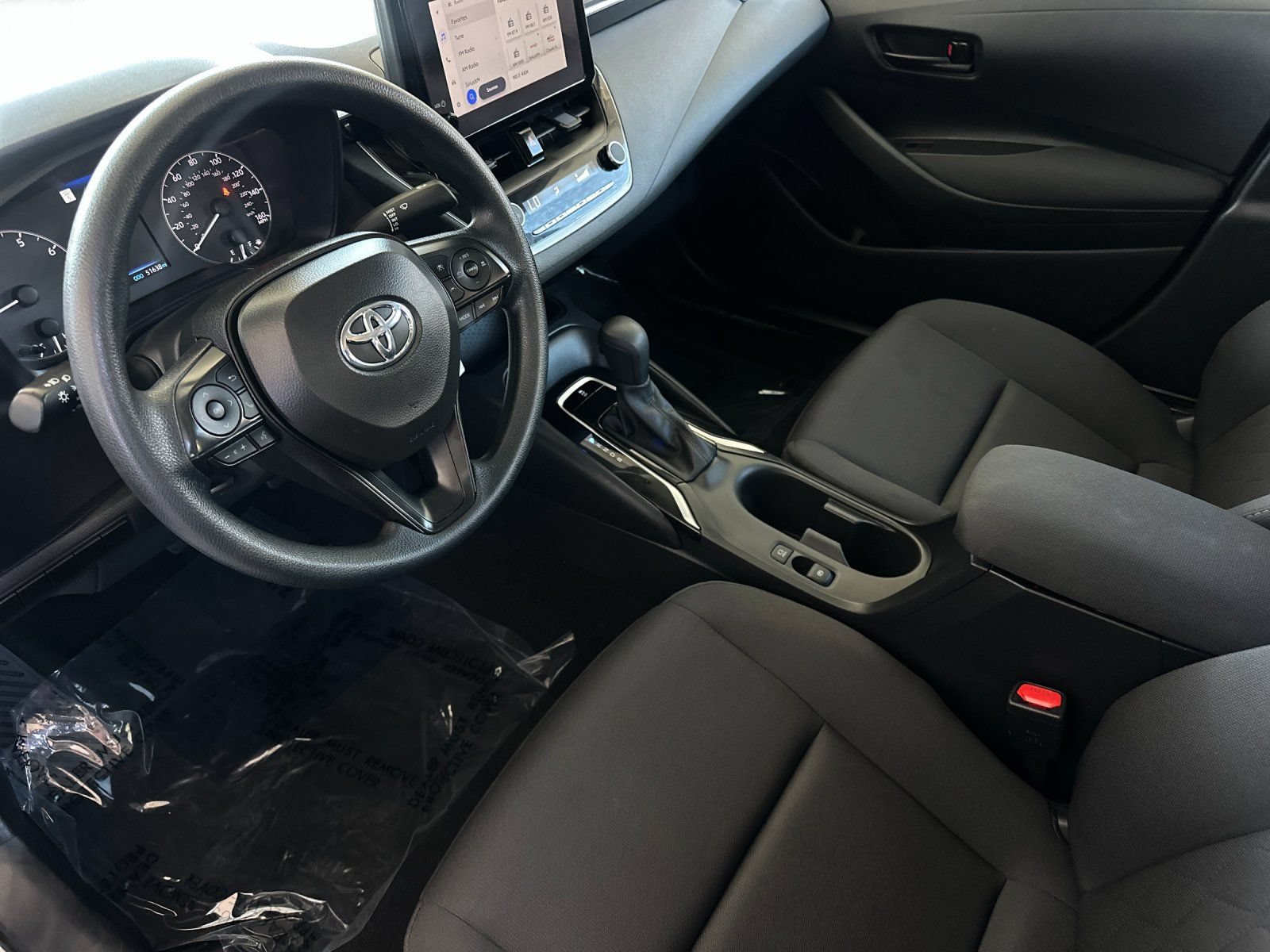 Used 2025 Toyota Corolla LE FWD image 9