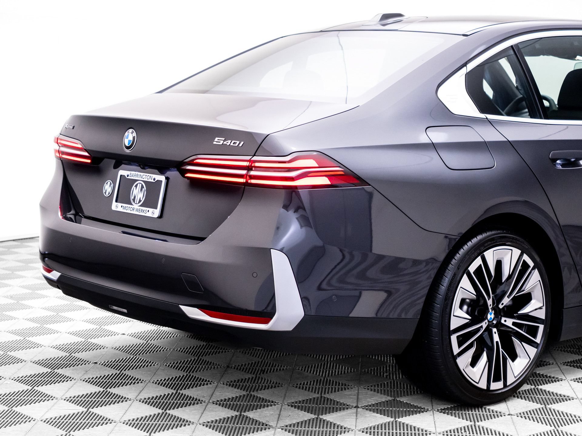 Certified 2026 BMW 540i xDrive AWD/4WD image 35