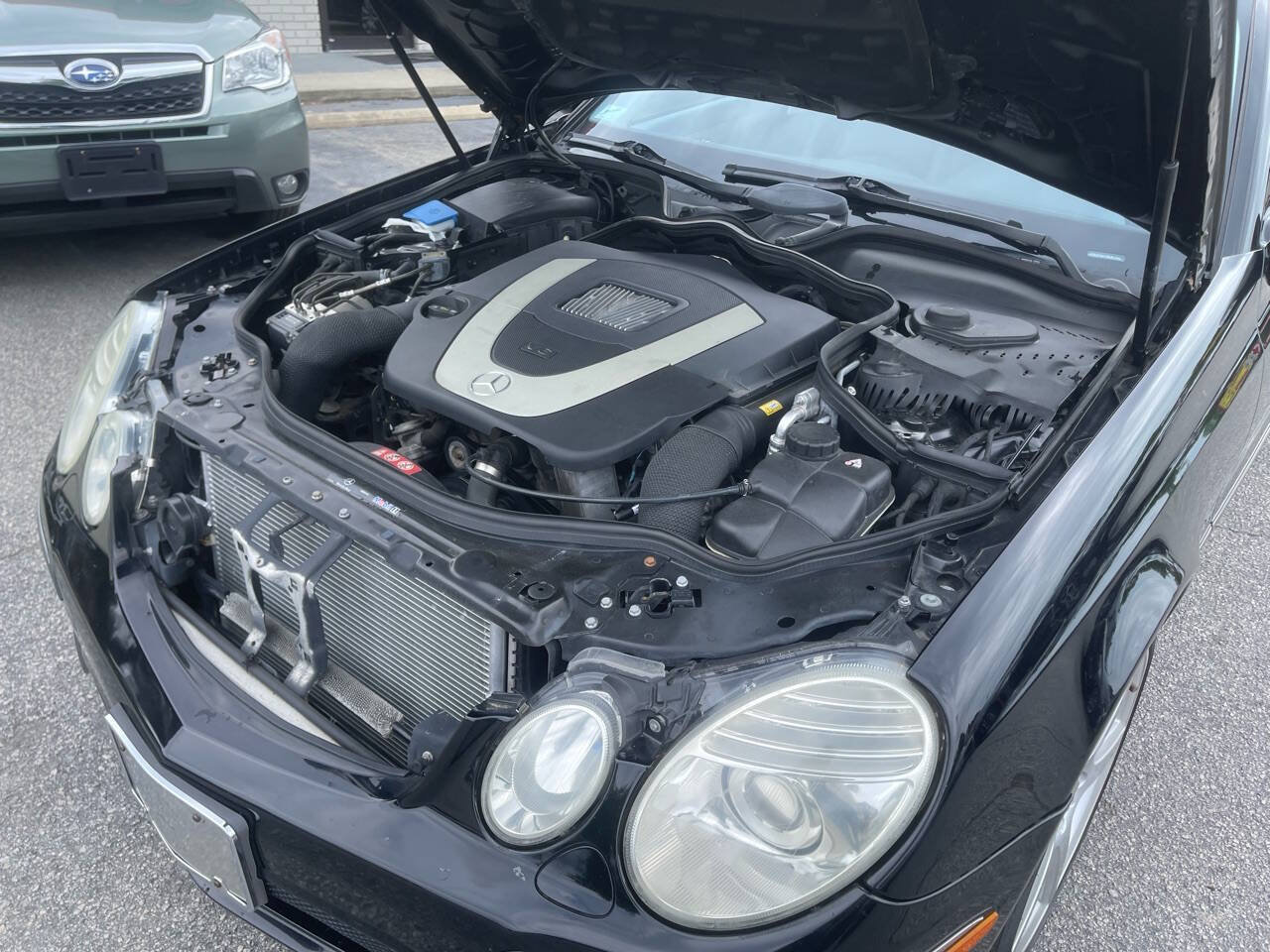 Used 2009 Mercedes-Benz E 350 Sedan image 33