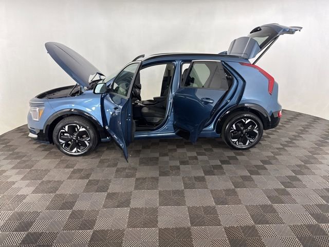 Used 2024 Kia Niro Wind FWD image 11