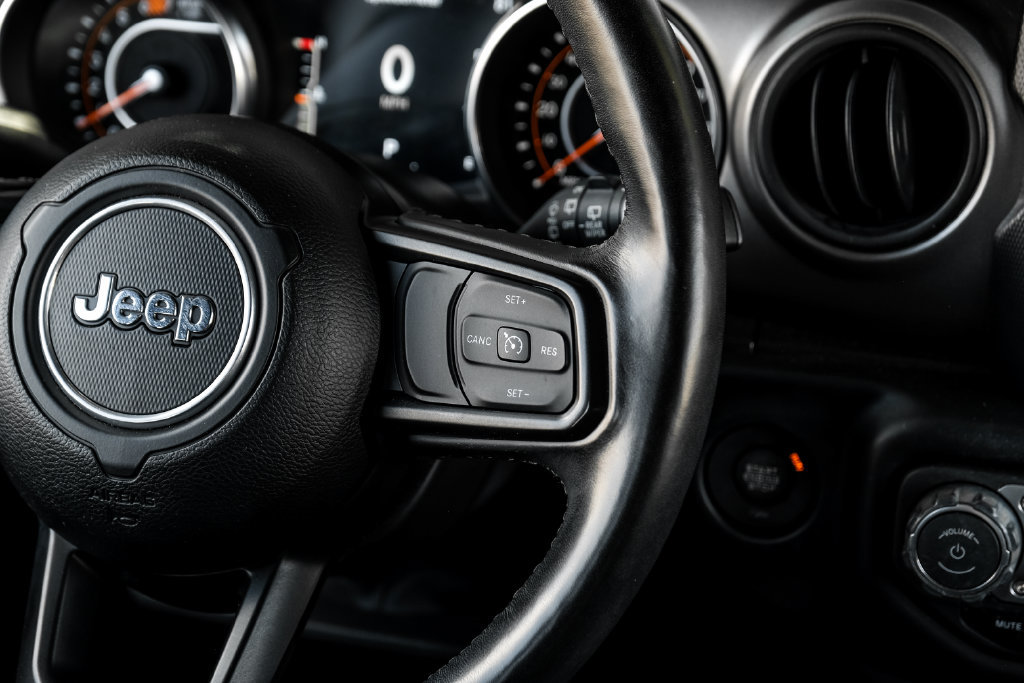 Used 2023 Jeep Wrangler Unlimited Sport AWD/4WD image 28
