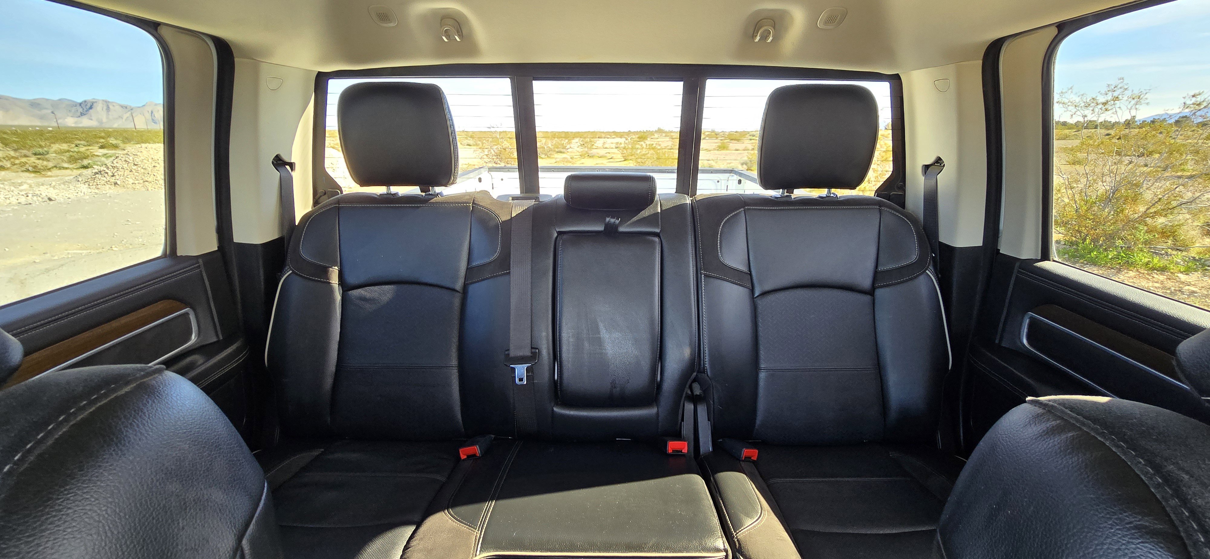 Used 2024 RAM 2500 Laramie AWD/4WD image 9