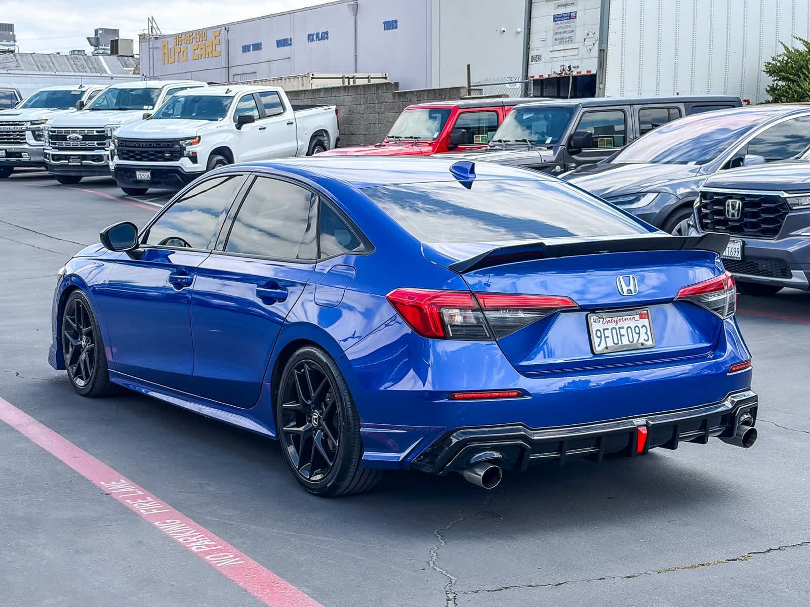Used 2022 Honda Civic Sport image 2