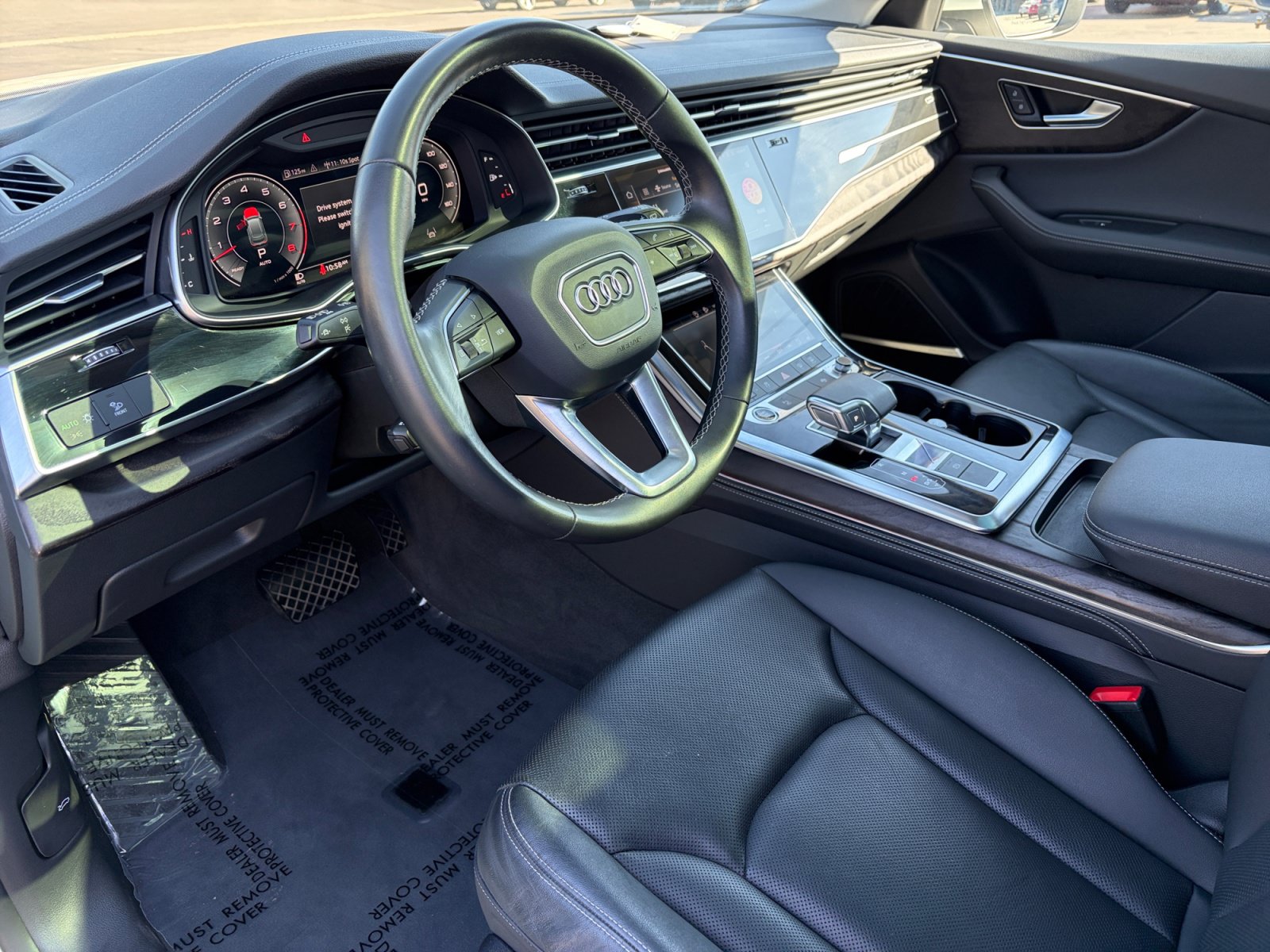 Used 2023 Audi Q8 Premium Plus AWD/4WD image 10