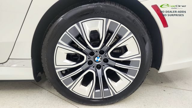 Used 2023 BMW i7 xDrive60 AWD/4WD image 75