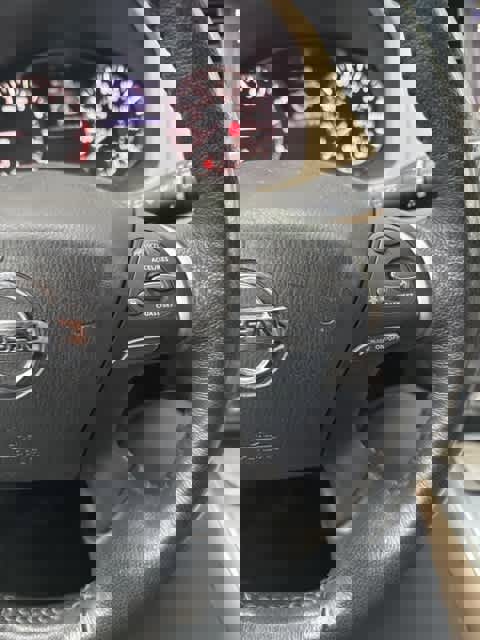 Used 2019 Nissan Pathfinder SL w/ Cargo Package image 14