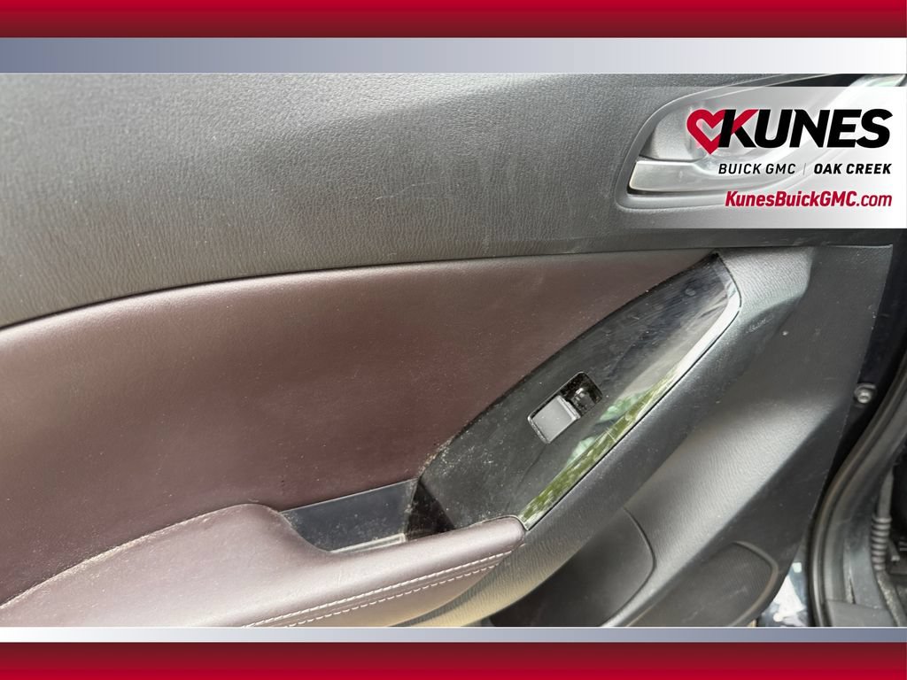 Used 2018 MAZDA MAZDA3 Touring FWD image 32