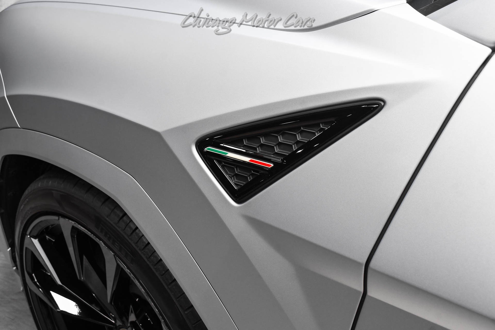 Used 2024 Lamborghini Urus S AWD/4WD image 39