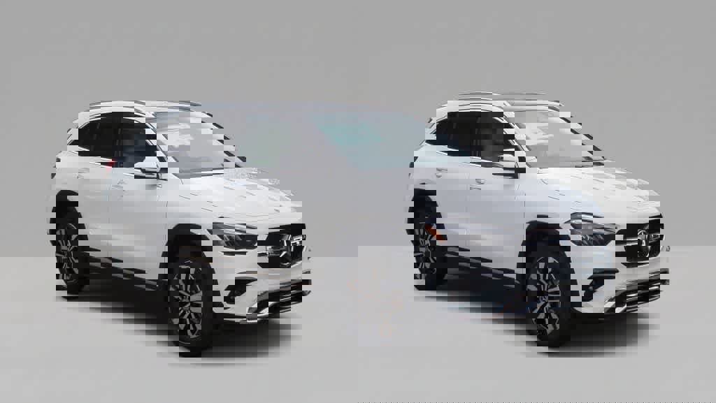 Used 2026 Mercedes-Benz GLA 250 4MATIC image 2