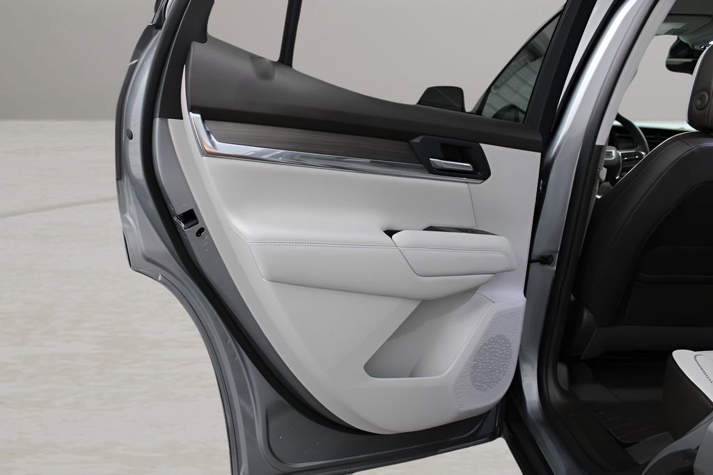 Used 2026 GMC Terrain Denali image 29