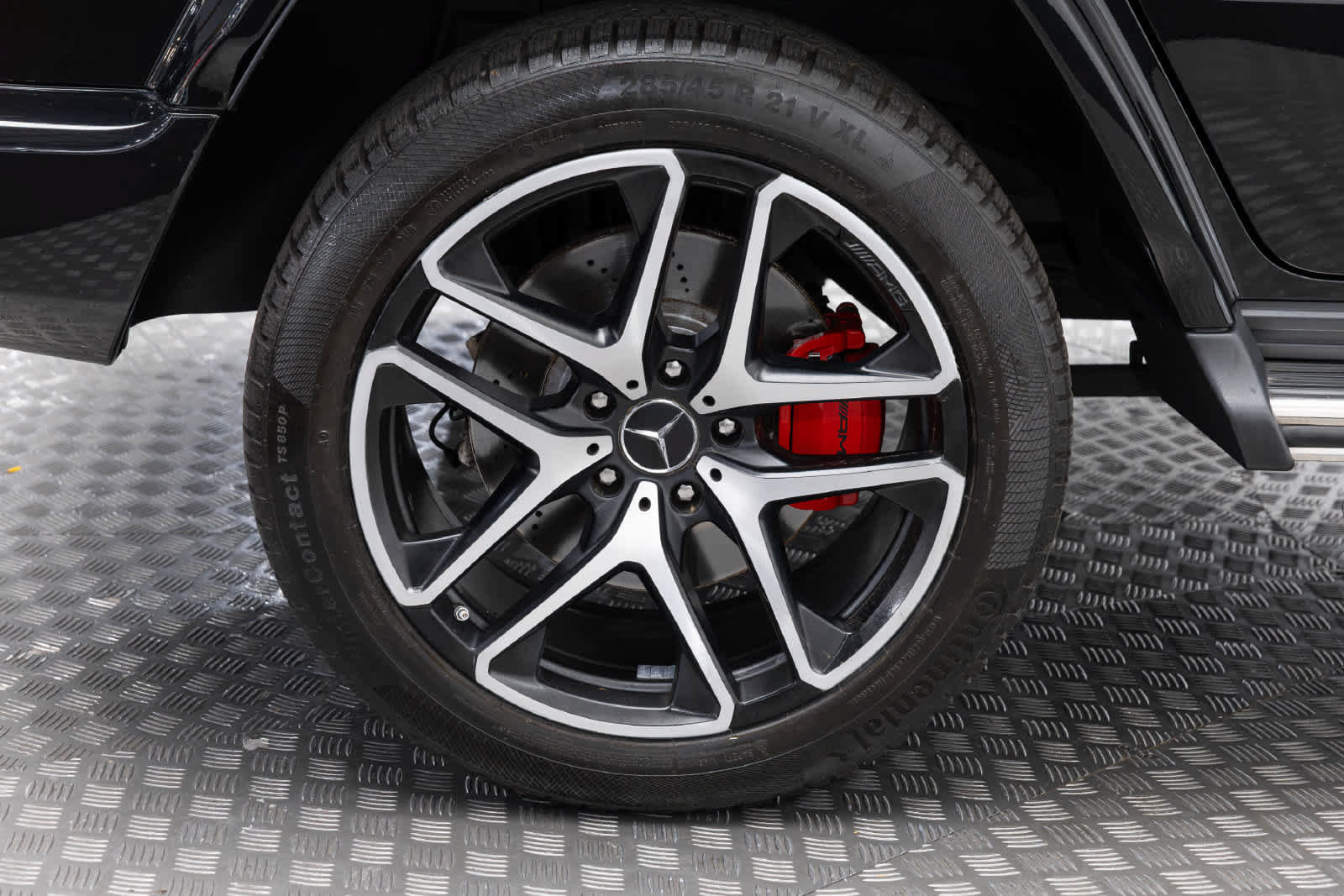Used 2019 Mercedes-Benz G 63 AMG 4MATIC w/ Seat Comfort Package image 53