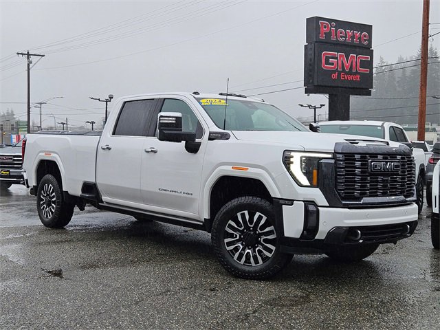 Used 2024 GMC Sierra 3500 Denali Ultimate image 2