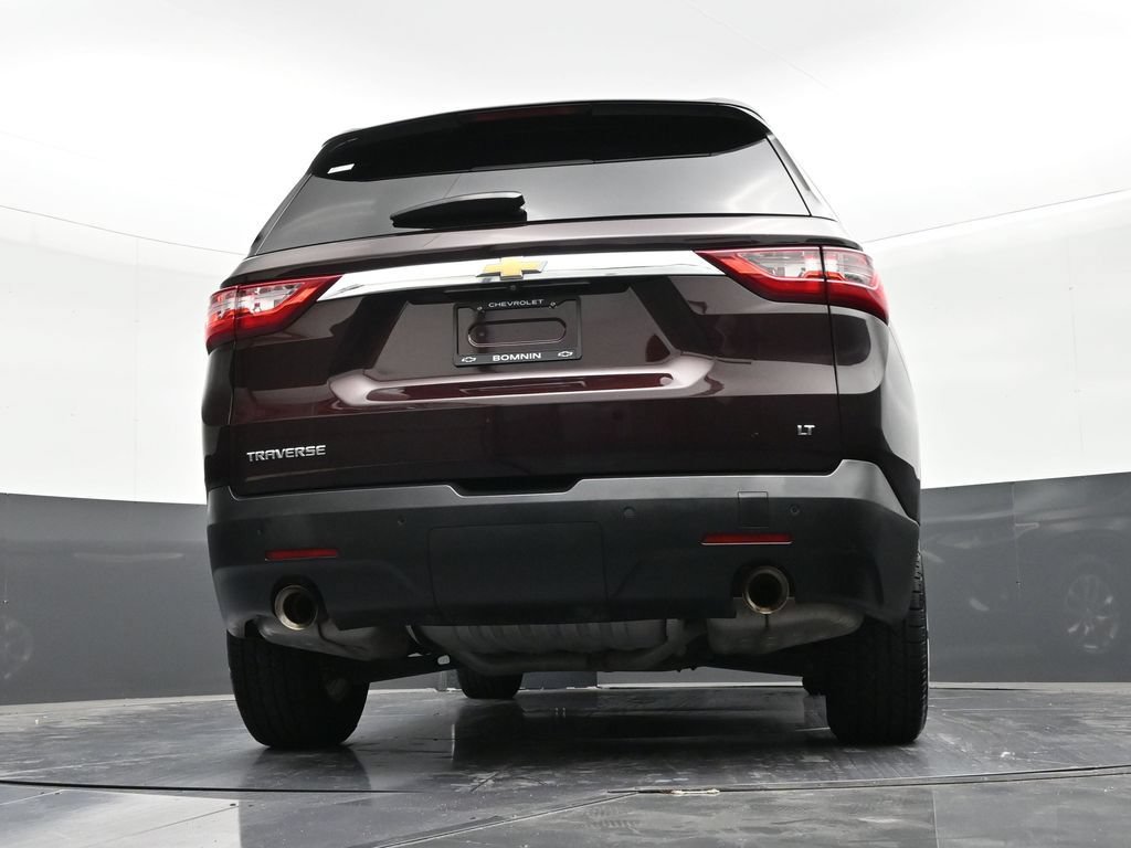 Used 2021 Chevrolet Traverse LT FWD image 22