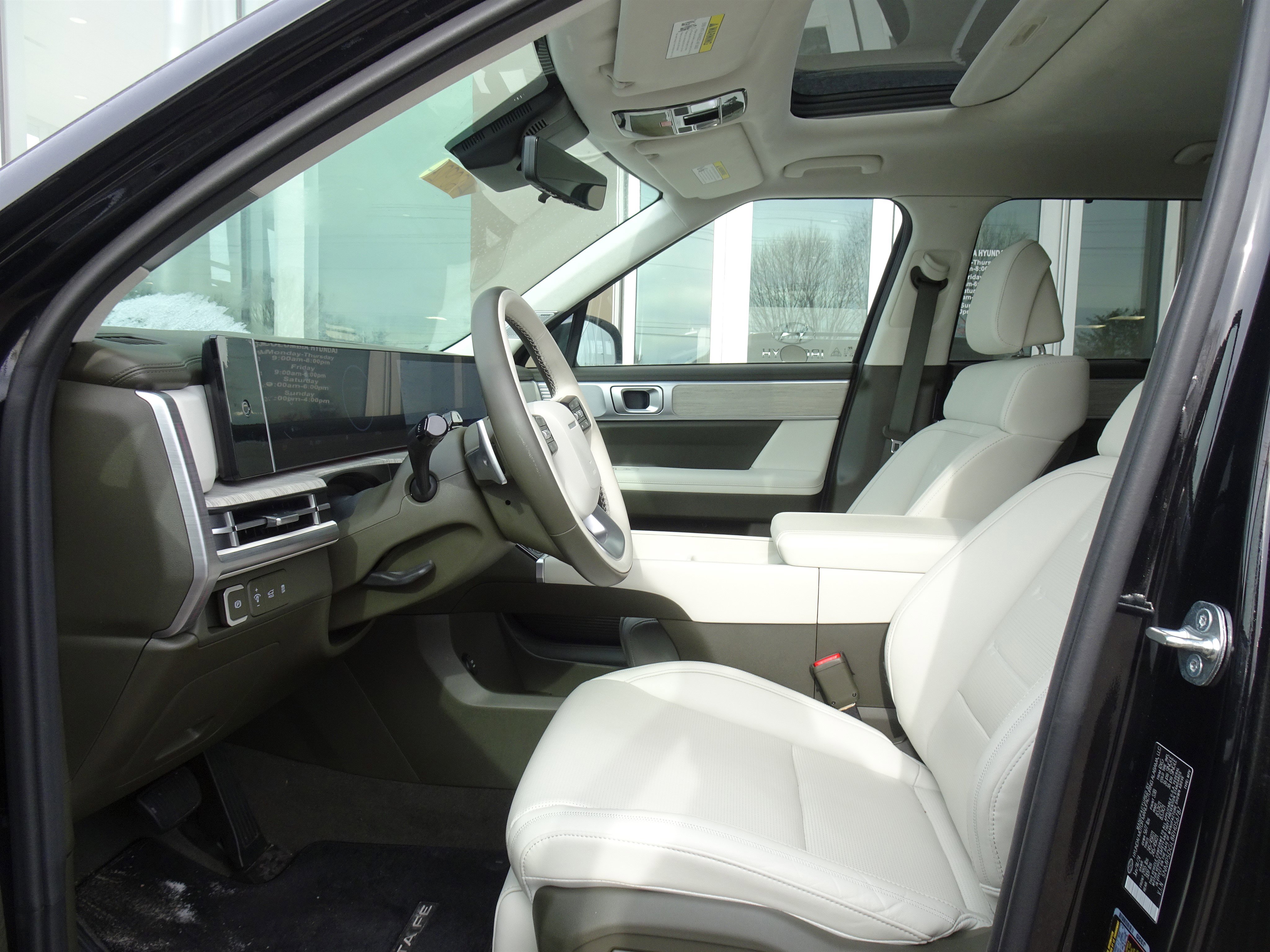 Used 2024 Hyundai Santa Fe Calligraphy AWD/4WD image 8