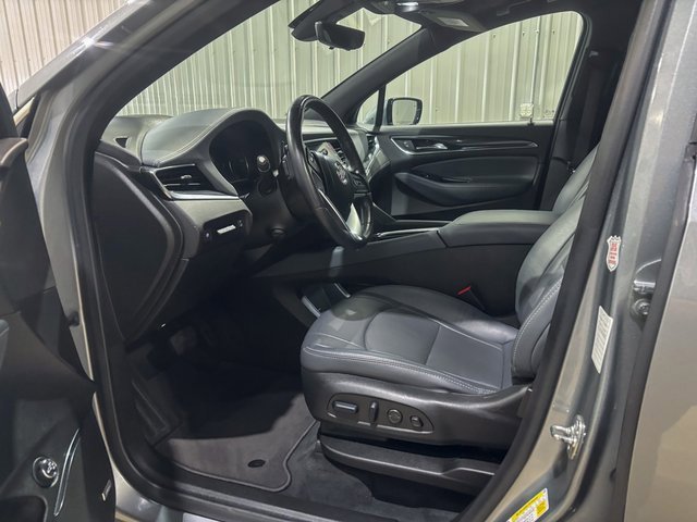 Used 2024 Buick Enclave Premium image 14