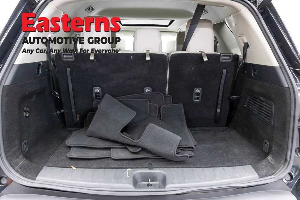 Used 2023 Nissan Pathfinder SL w/ SL Premium Package AWD/4WD image 9