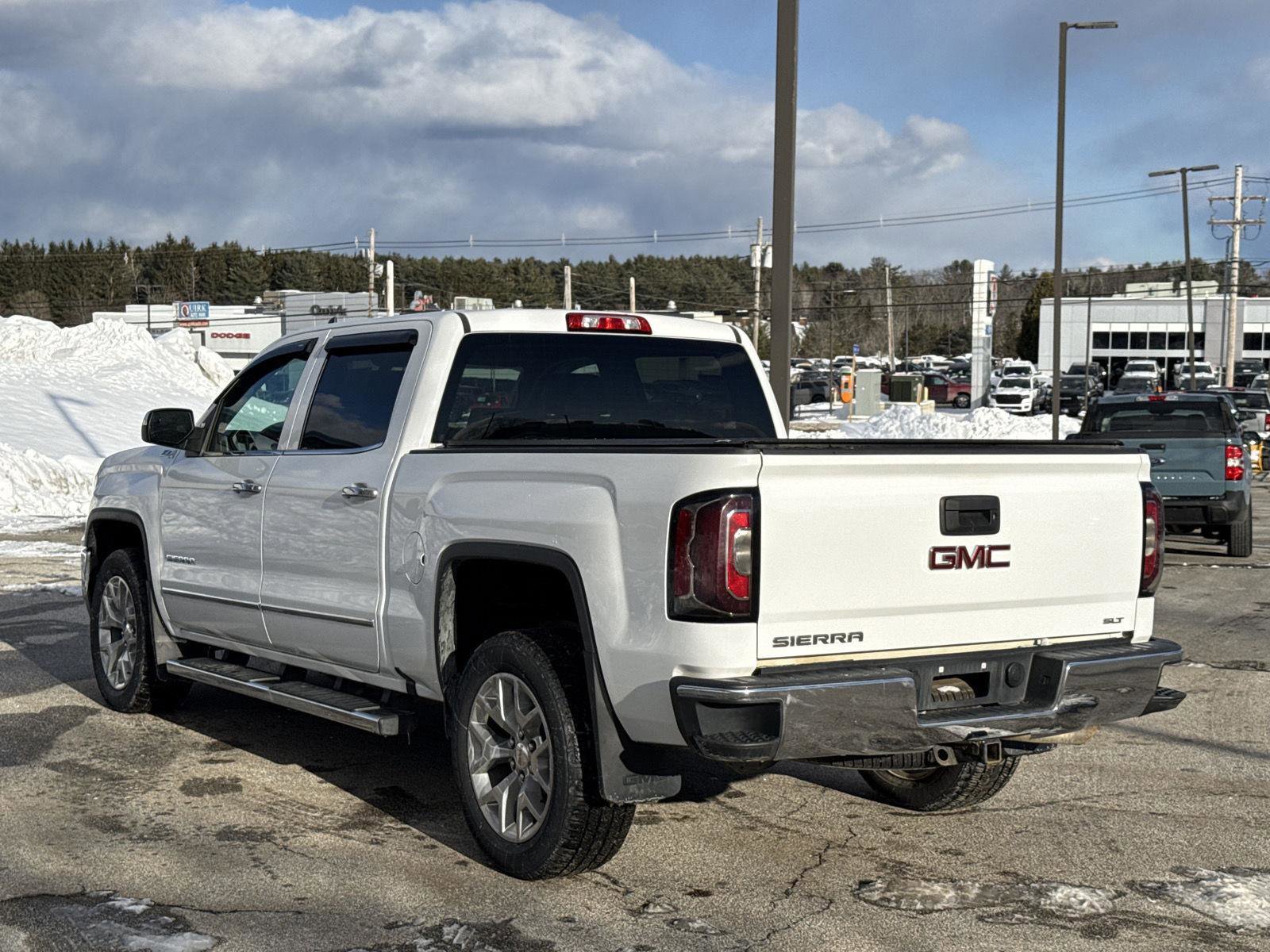 Used 2018 GMC Sierra 1500 SLT w/ SLT Premium Package image 9
