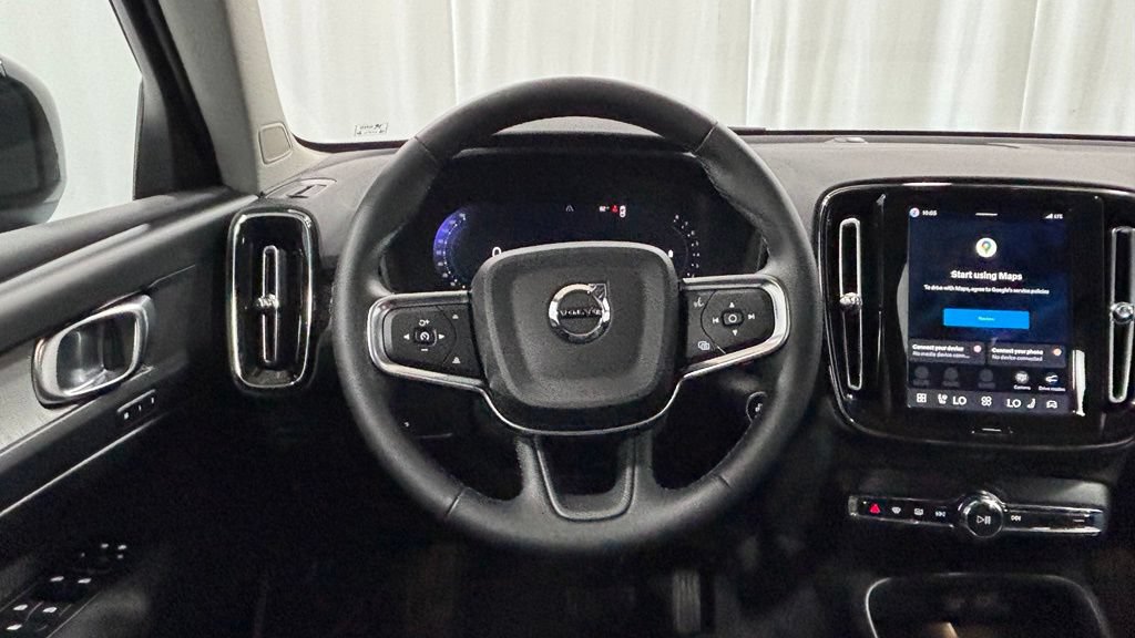 Used 2026 Volvo XC40 B5 Plus w/ Protection Package Premier AWD/4WD image 13