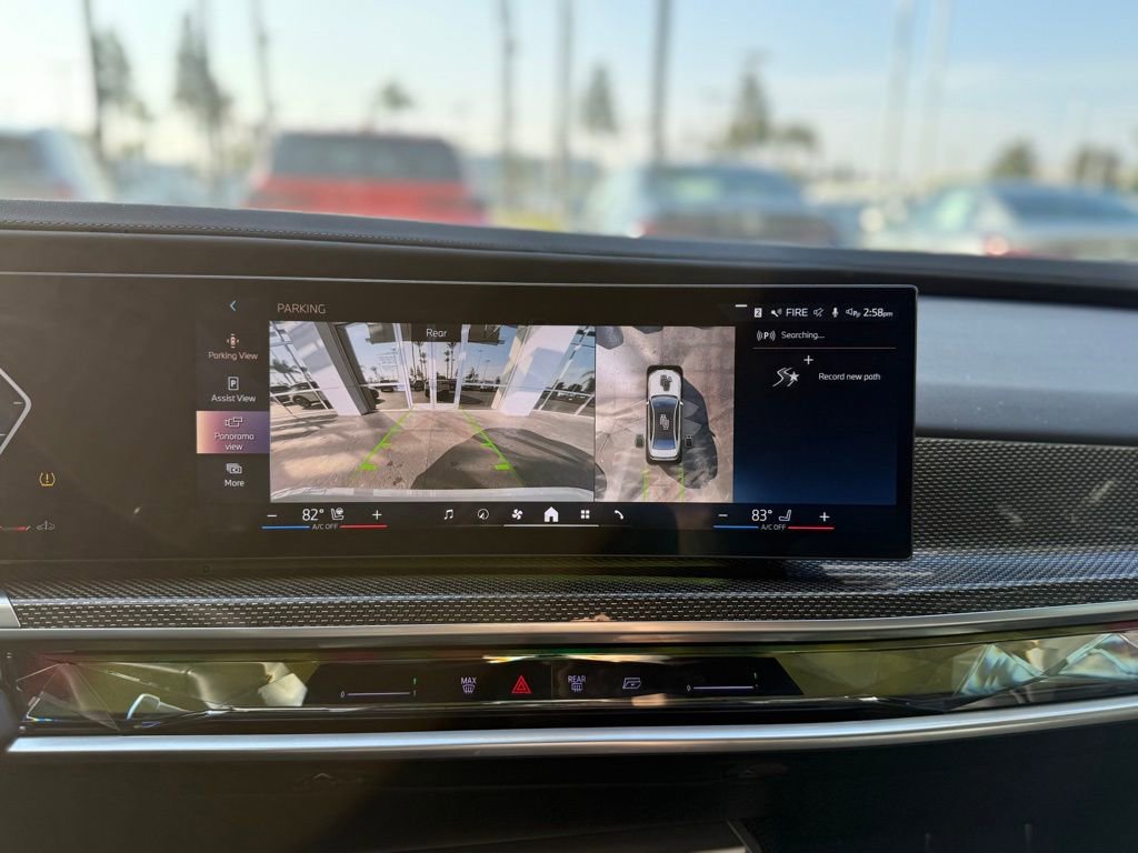 Certified 2023 BMW 740i w/ Executive Package image 22