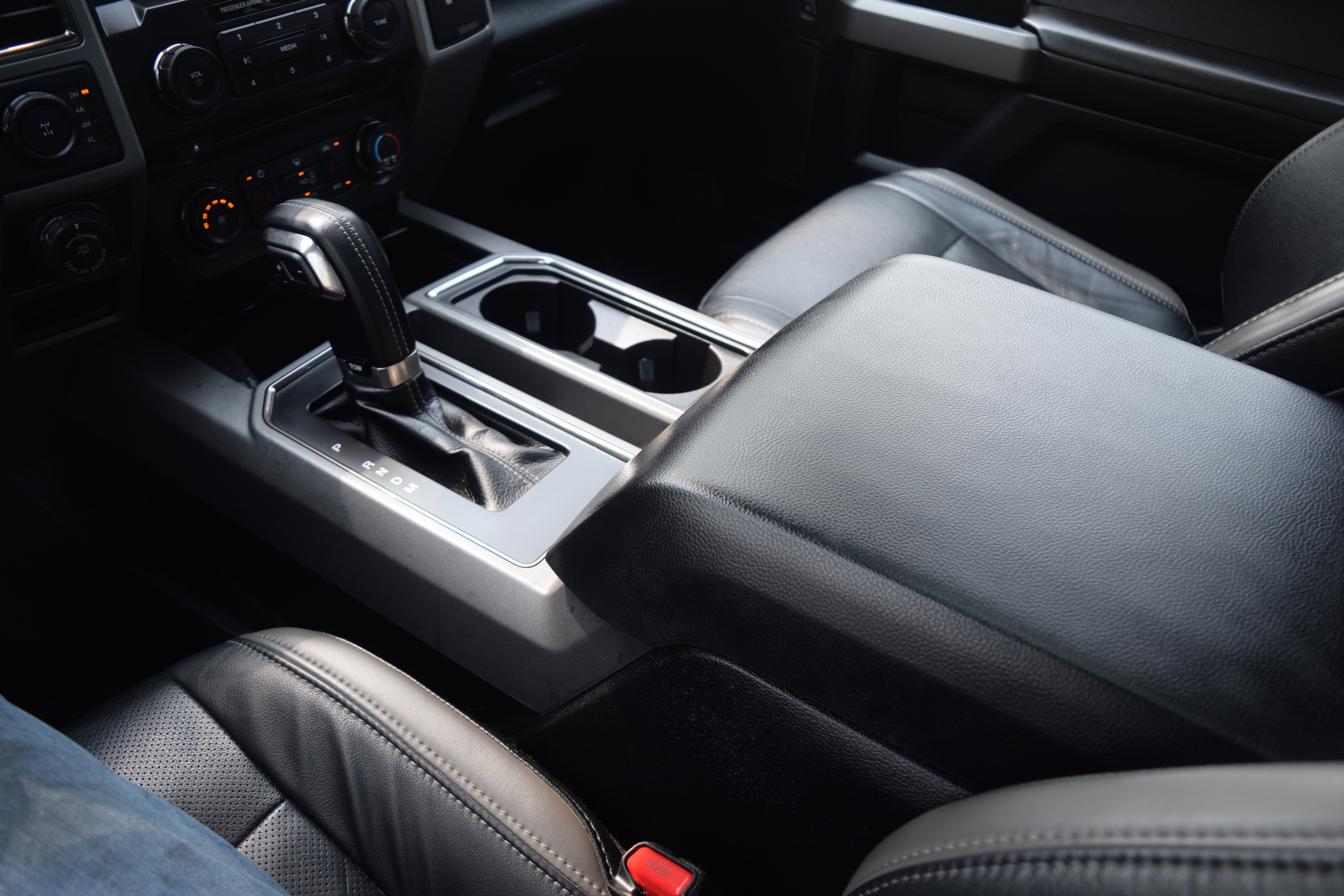 Used 2017 Ford F150 Raptor w/ Equipment Group 801A Mid image 13