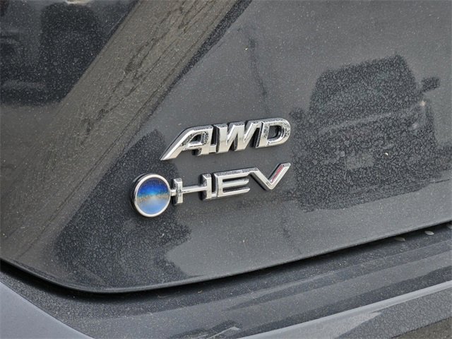 Used 2025 Toyota Camry SE image 6