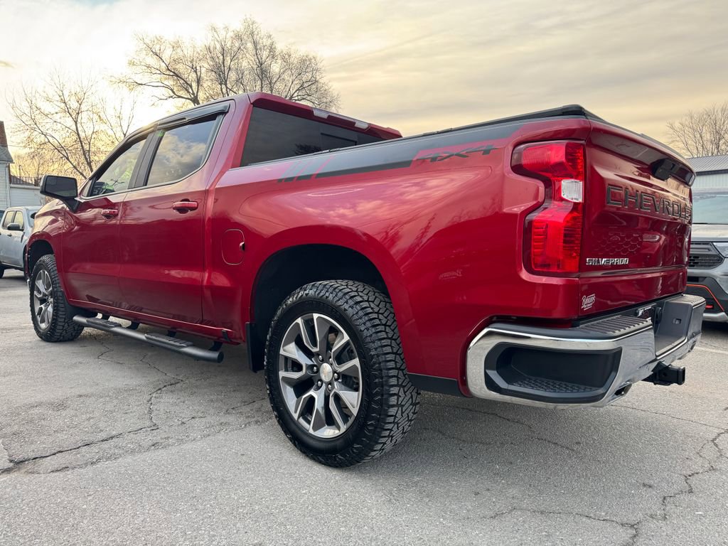 Used 2022 Chevrolet Silverado 1500 LT image 7