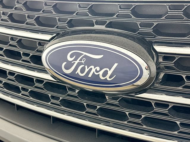 Used 2022 Ford Explorer XLT AWD/4WD image 33