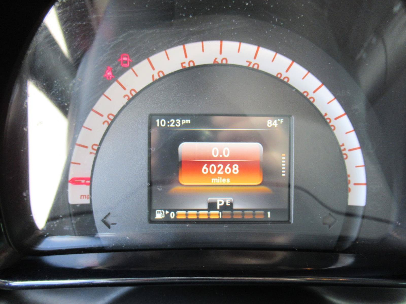 Used 2016 smart fortwo Prime RWD image 24