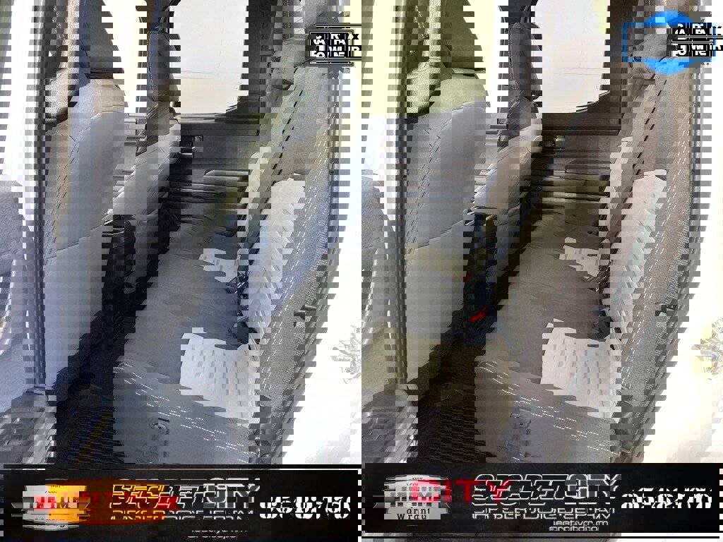 Used 2025 Toyota Tacoma TRD Off-Road image 28