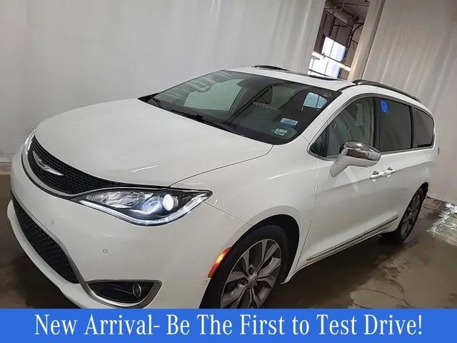Used 2020 Chrysler Pacifica Limited w/ Tire & Wheel Group