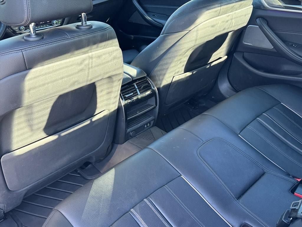 Used 2021 BMW 530i xDrive w/ Premium Package AWD/4WD image 15