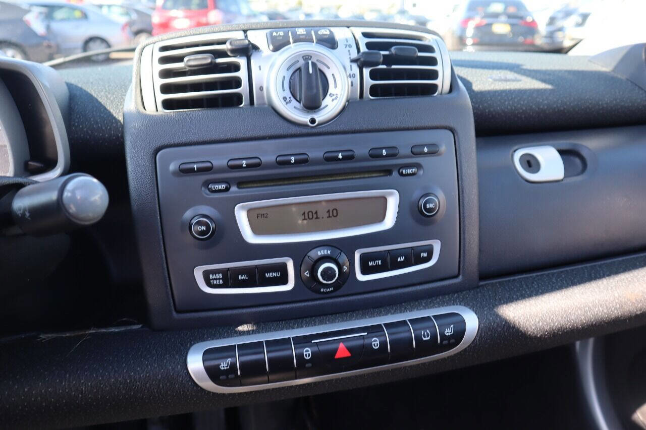 Used 2009 smart fortwo passion image 8