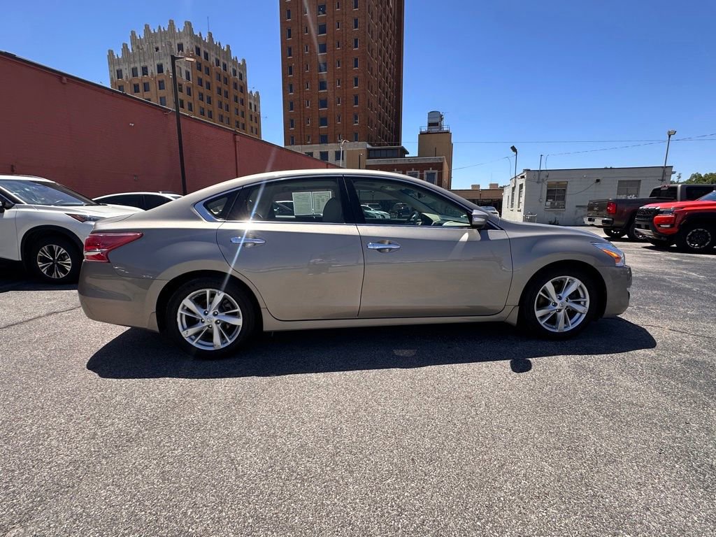 Used 2013 Nissan Altima 2.5 SL w/ 2.5 Moonroof Pkg FWD image 7