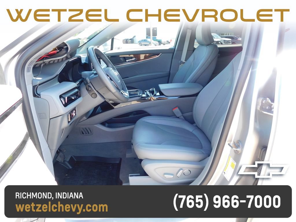 Used 2023 Lincoln Nautilus Reserve AWD/4WD image 13